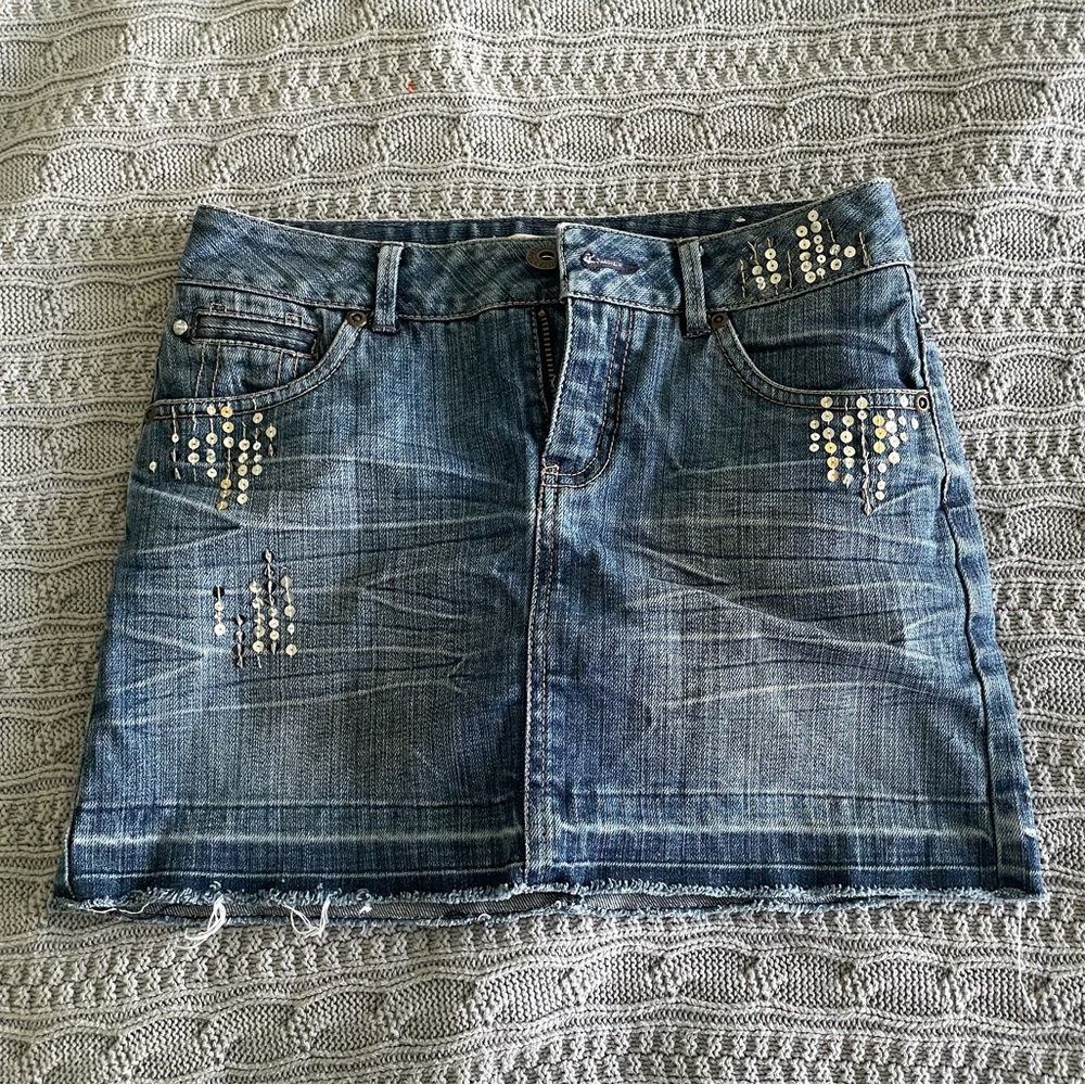 Limited Too vintage demon sequence skirt